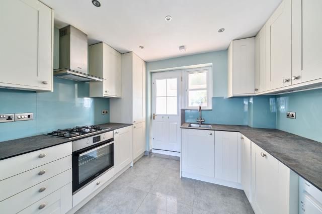 Property photo 2 of 19 Kitchen