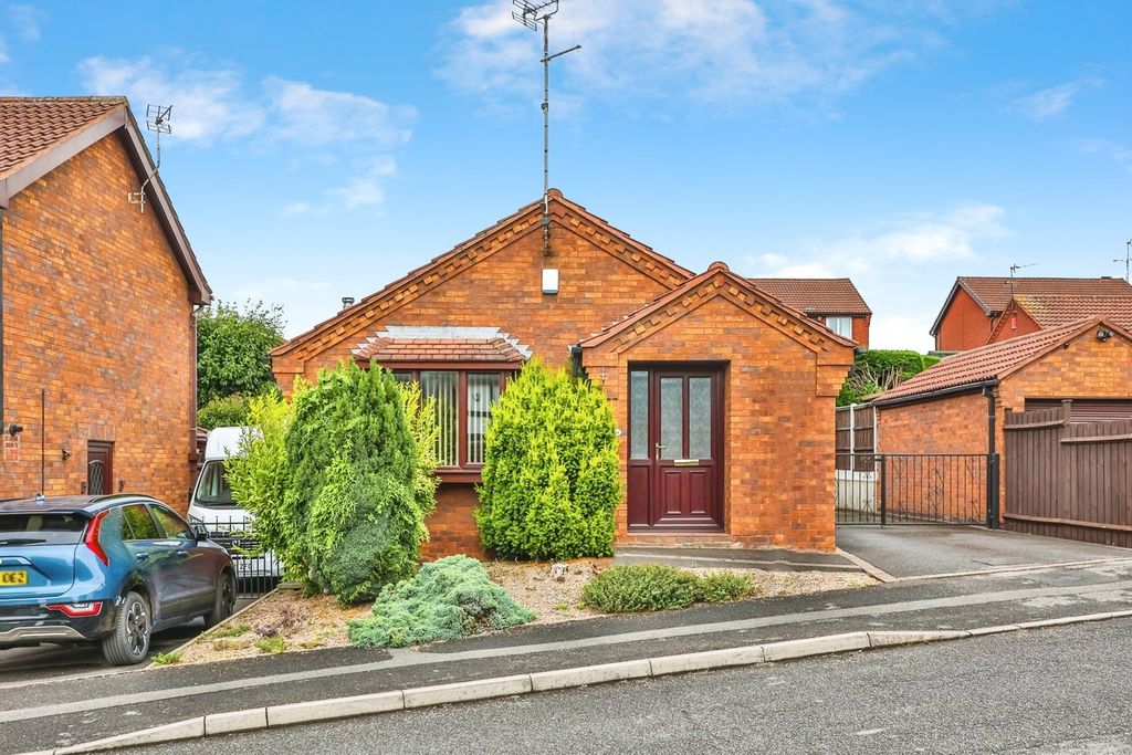 Property photo 1 of 17