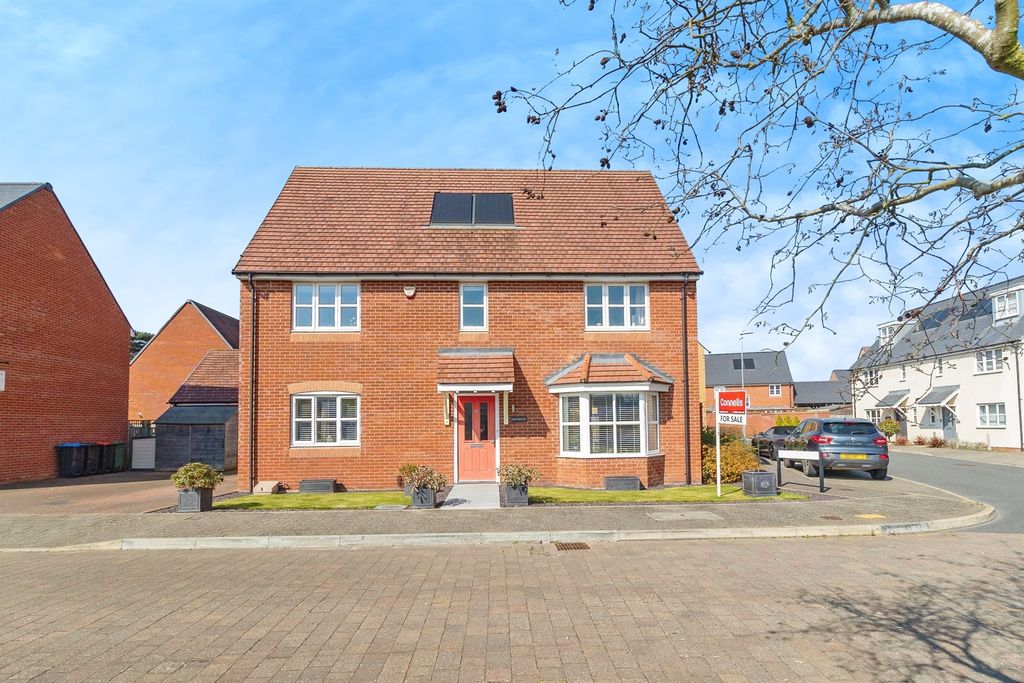 Property photo 1 of 17