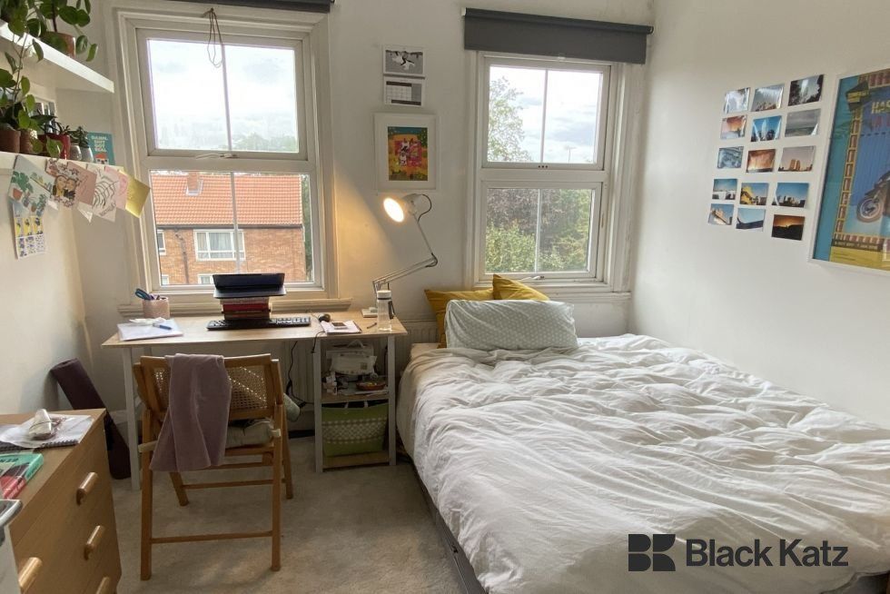 Property photo 3 of 4