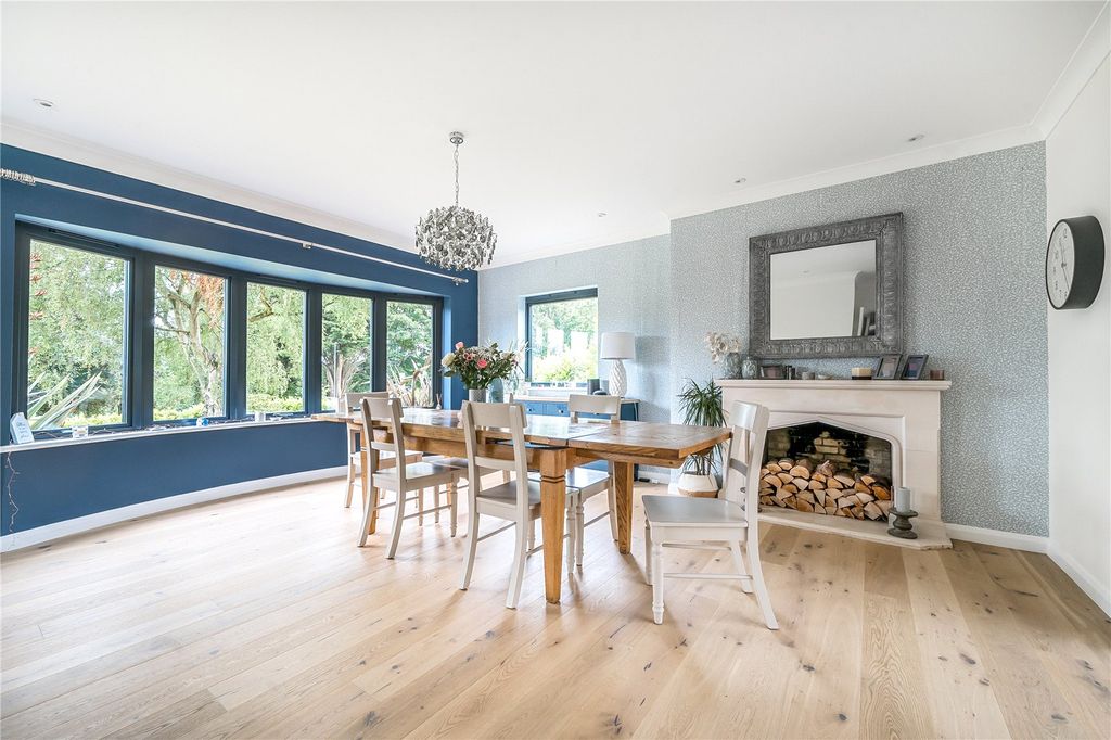 Property photo 3 of 15 Dining Room