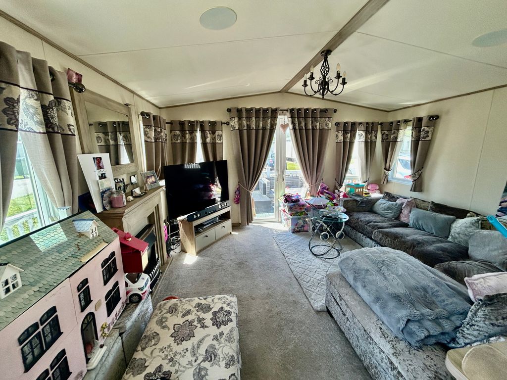 Property photo 3 of 18 Img_E3025