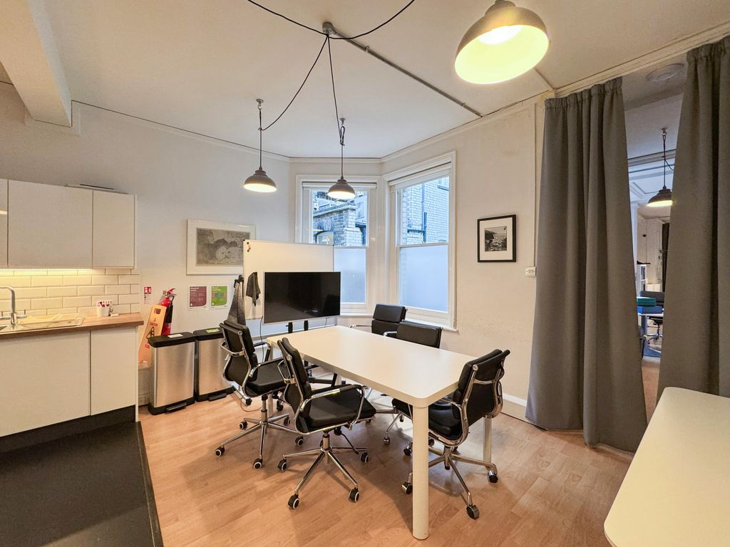 Property photo 3 of 17 Image 11.Jpg