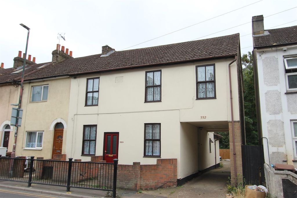 Property photo 1 of 7 Front