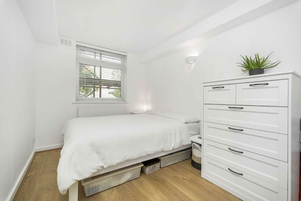 Property photo 3 of 3