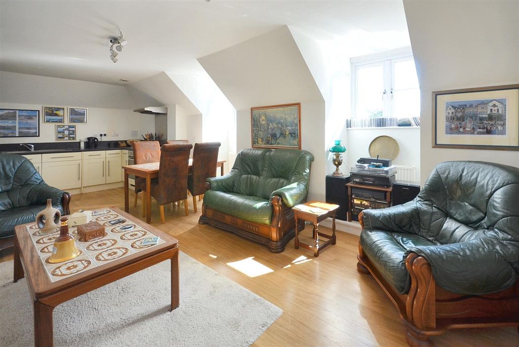 Property photo 1 of 9 Open Plan Living Space