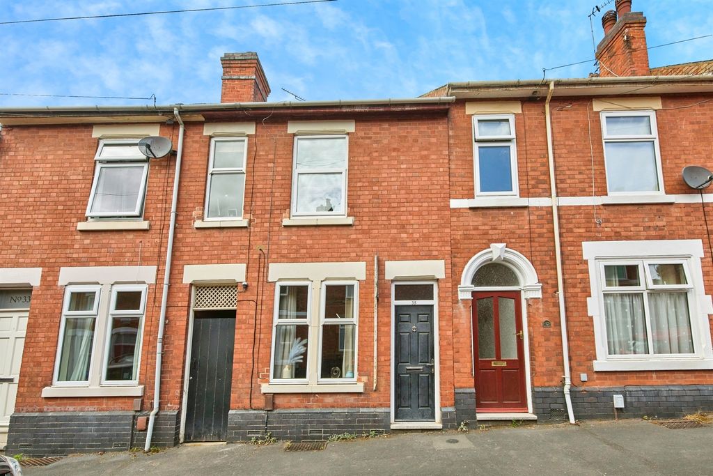 Property photo 1 of 17