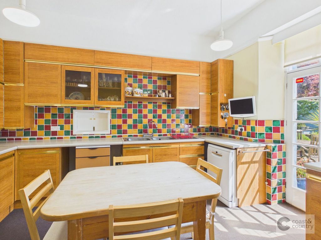 Additional image 5 of 6 bed detached house for saleCourtenay Road, Newton Abbot TQ12