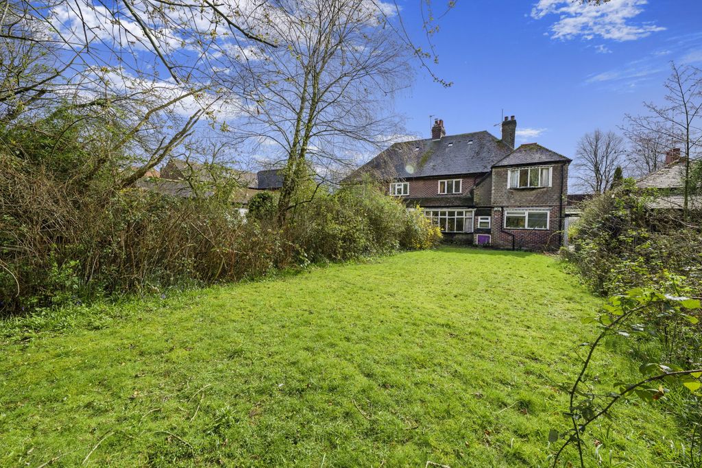 Property photo 2 of 25