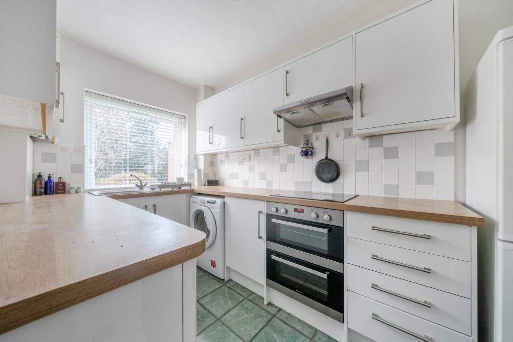 Property photo 3 of 13 Kitchen