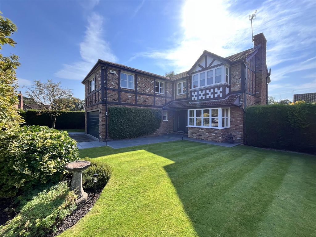 Property photo 1 of 31
