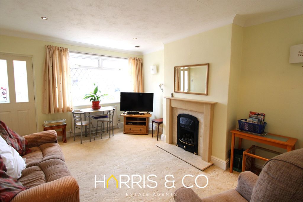 Property photo 2 of 18 Picture No. 11