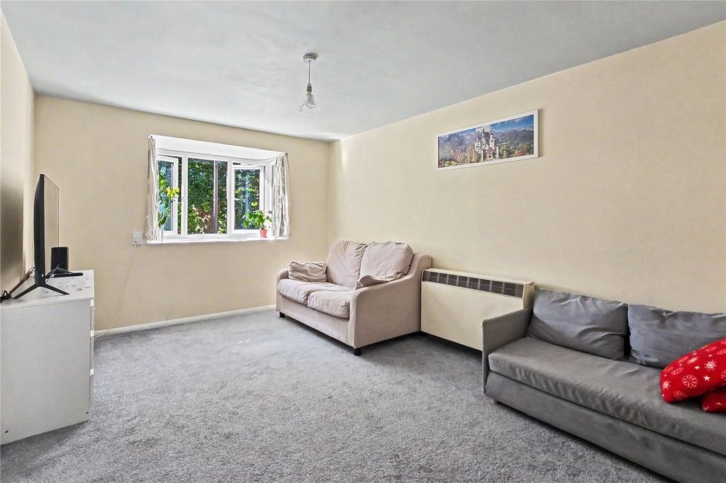 Property photo 3 of 9 Picture No. 04