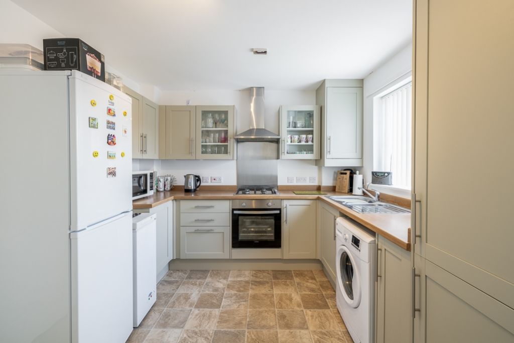 Property photo 3 of 18 27 Grayling Way (Boston)-10