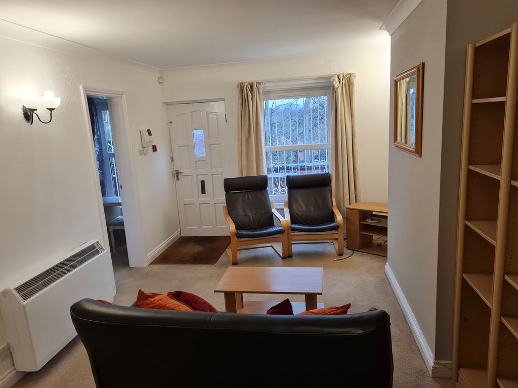 Property photo 1 of 11