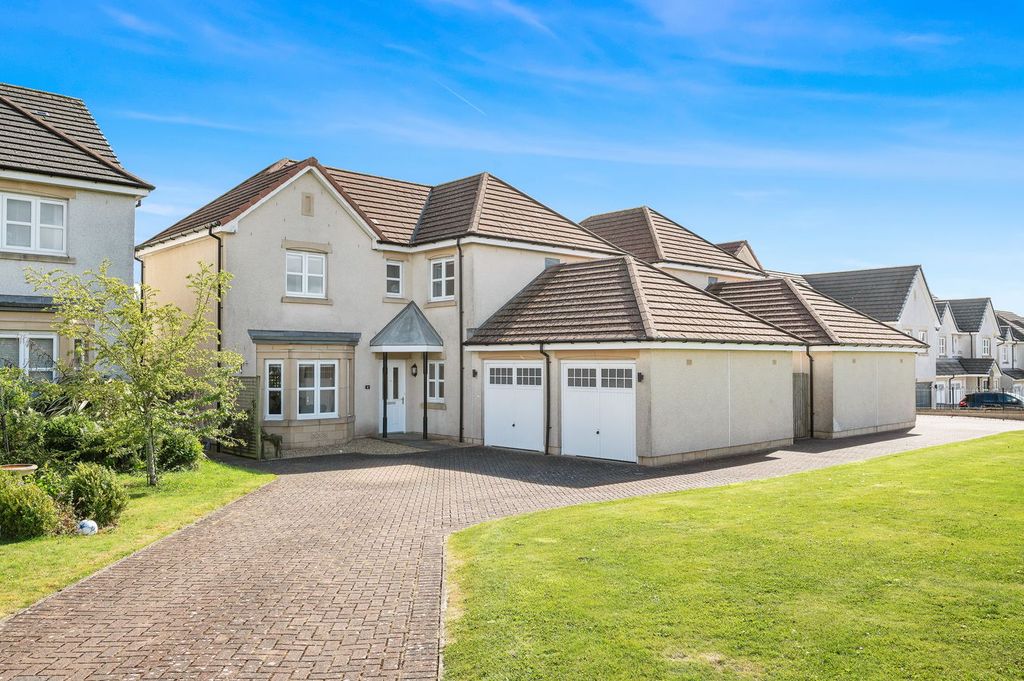 Property photo 1 of 34