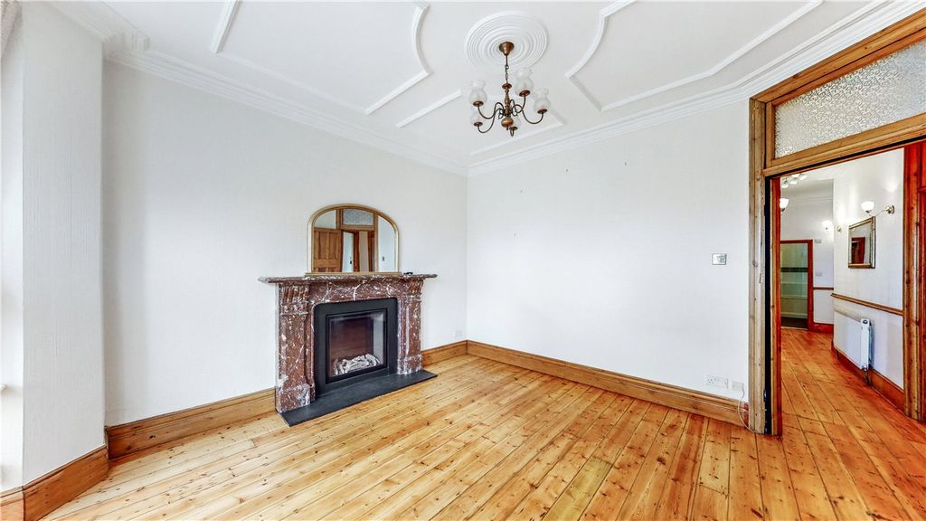 Property photo 2 of 14 Picture No. 01