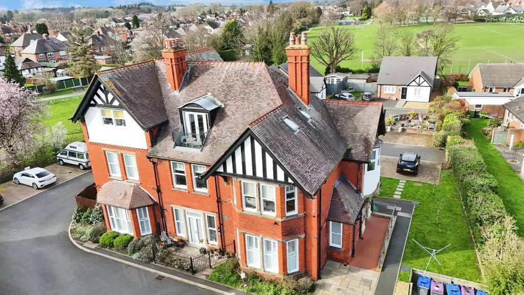 Property photo 1 of 17 4947361