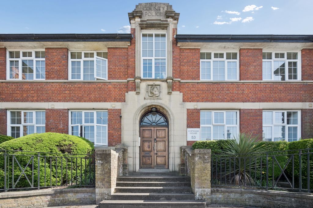 Property photo 1 of 12