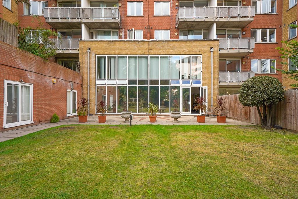 Property photo 2 of 5