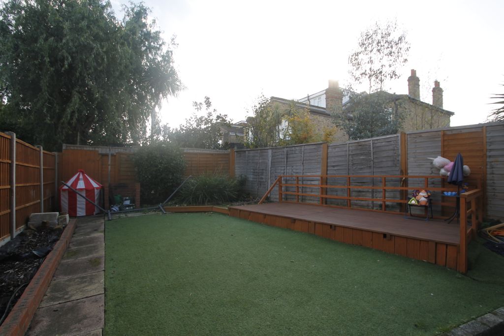 Property photo 2 of 5
