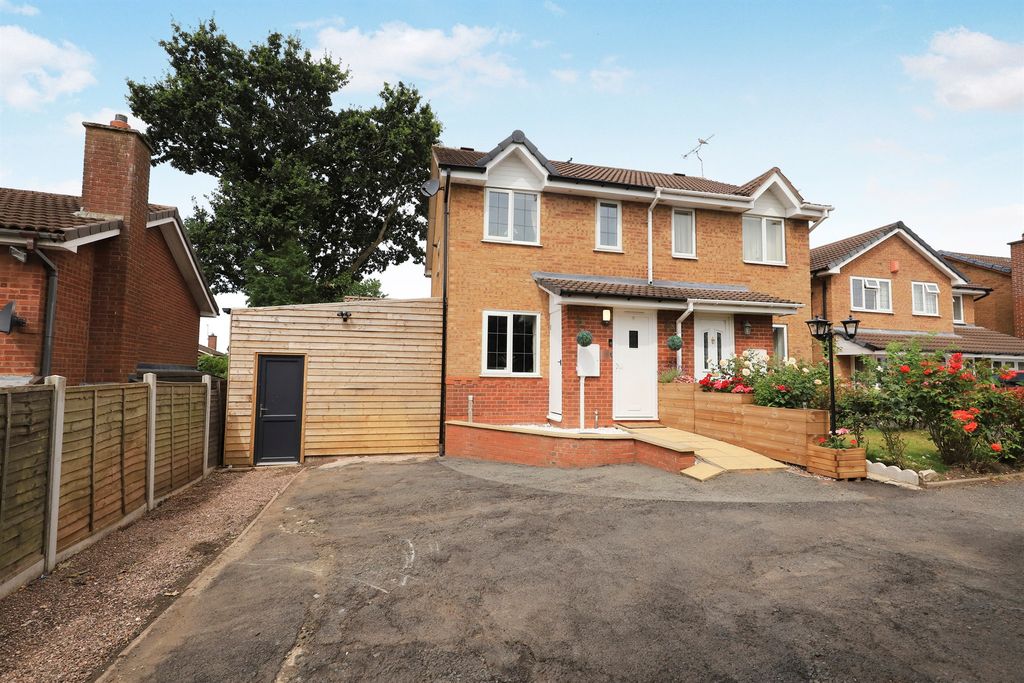 Property photo 1 of 16