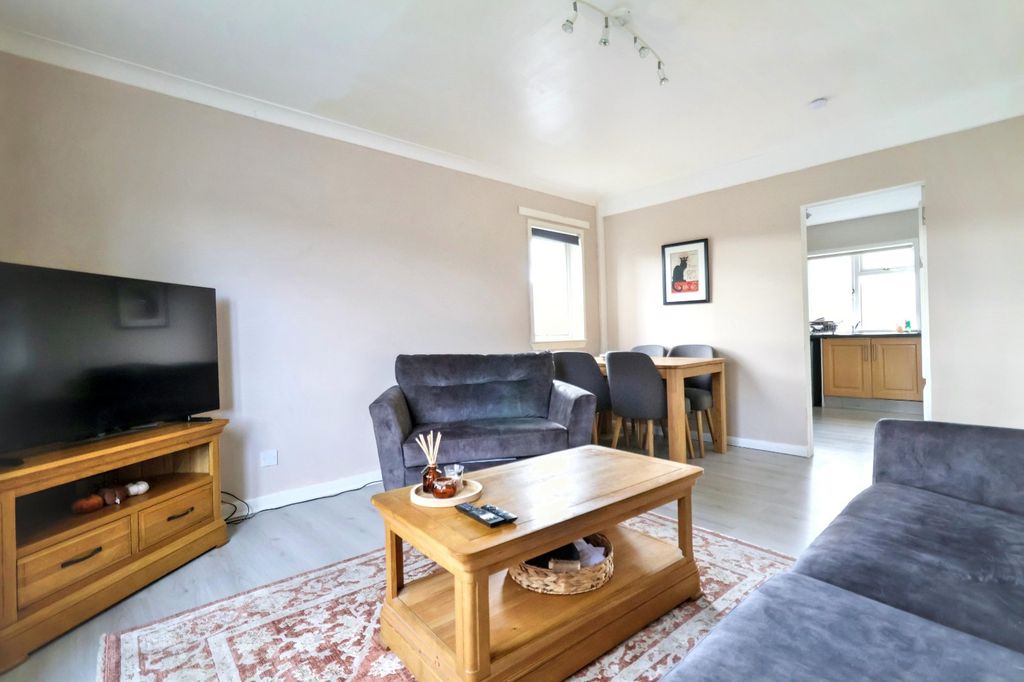 Property photo 3 of 14 Picture No. 10