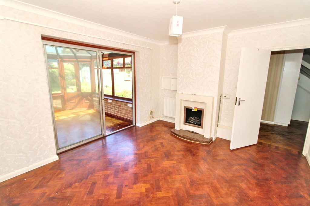 Property photo 3 of 26
