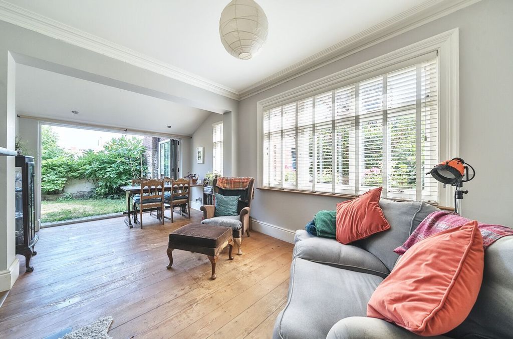 Property photo 2 of 15