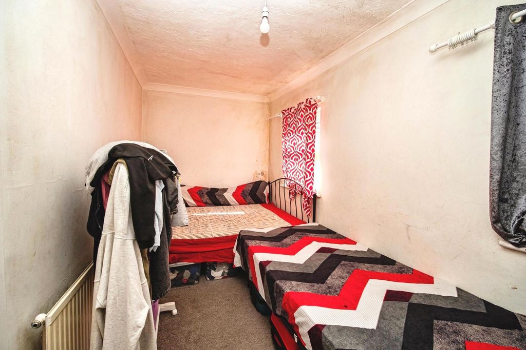 Property photo 2 of 15 Pbox-Img.Jpg