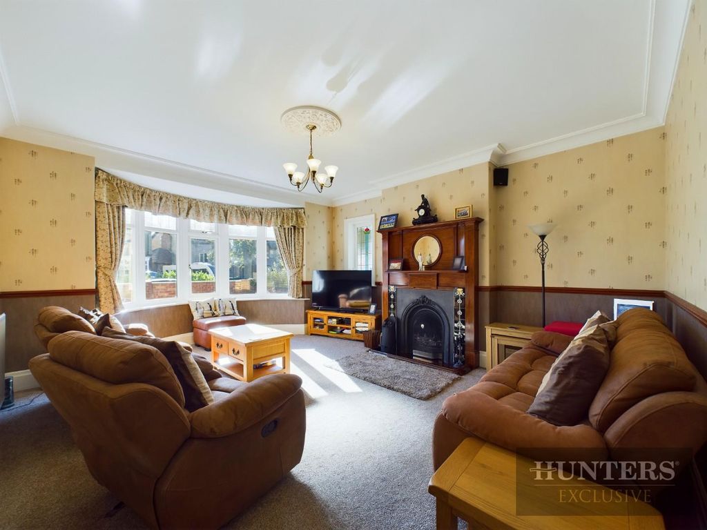 Property photo 3 of 20 Cam03696G0-Pr0288-Still015.Jpg