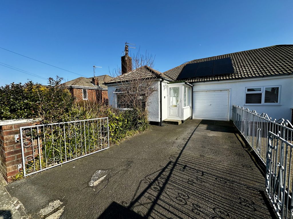 Property photo 2 of 26