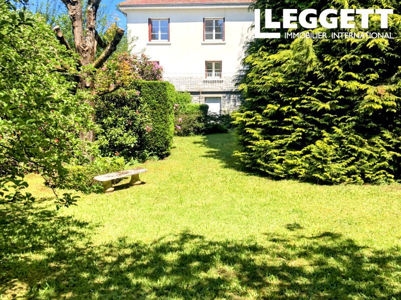 Property photo 2 of 10