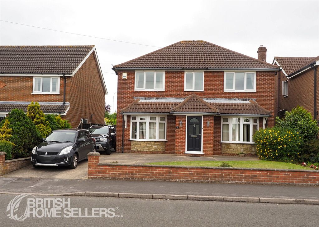 Property photo 1 of 34 Picture No. 04