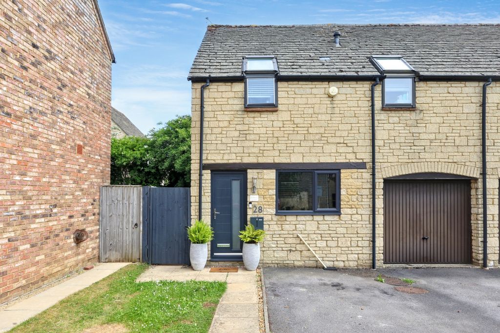 Property photo 1 of 19 Img_4705