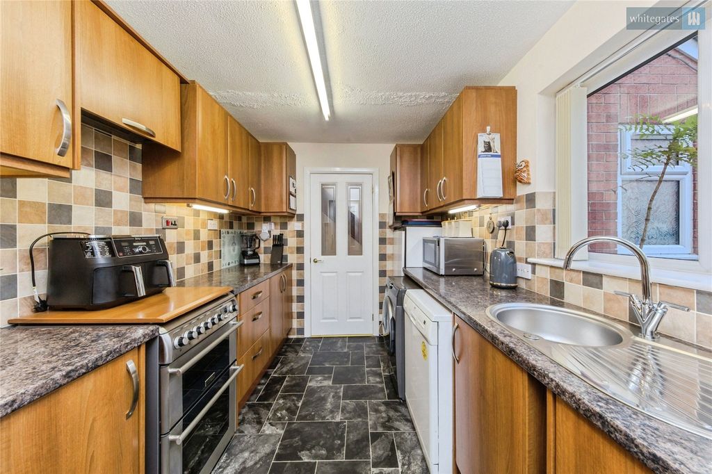 Property photo 3 of 20 Picture No. 09