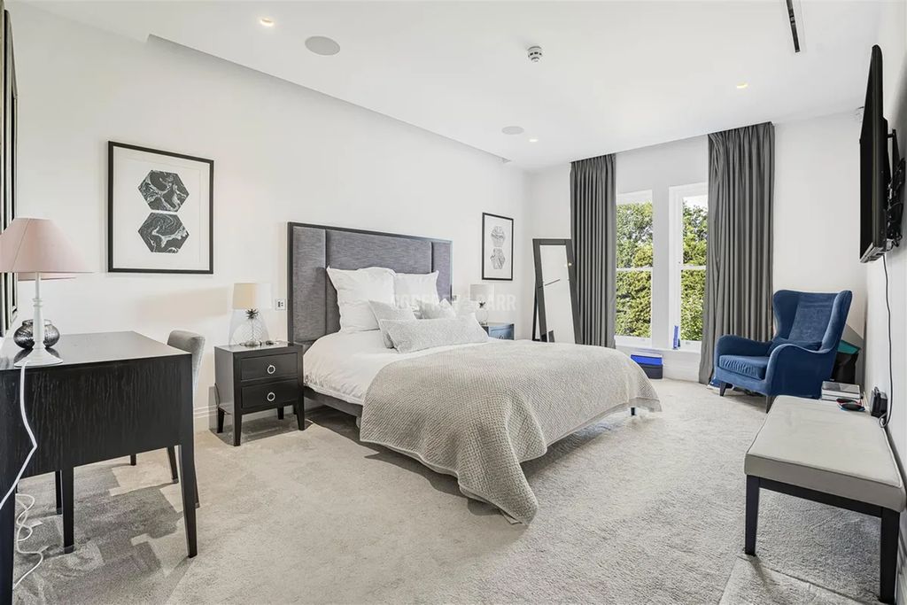 Additional image 9 of 3 bed flat to rentCockfosters Road, Hadley Wood EN4