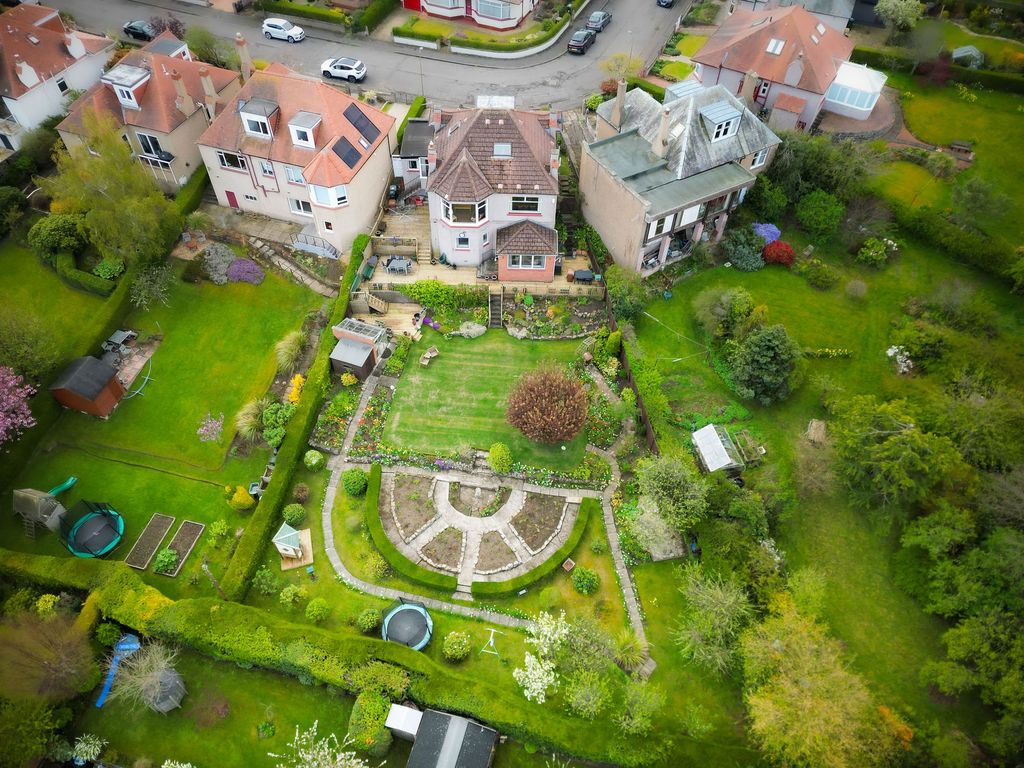 5 bed detached bungalow for saleBaberton Crescent, Juniper Green EH14