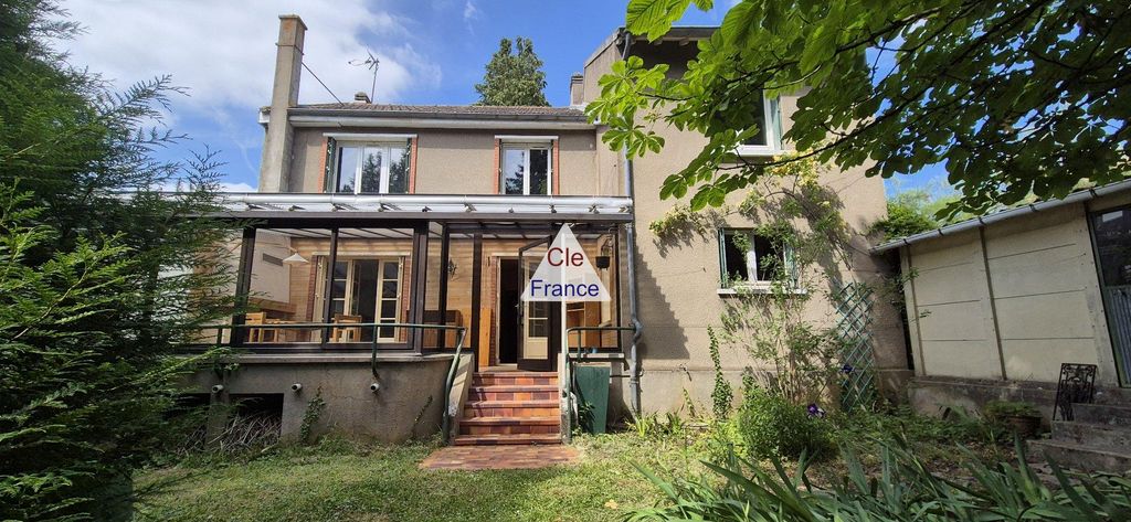 Property photo 2 of 18