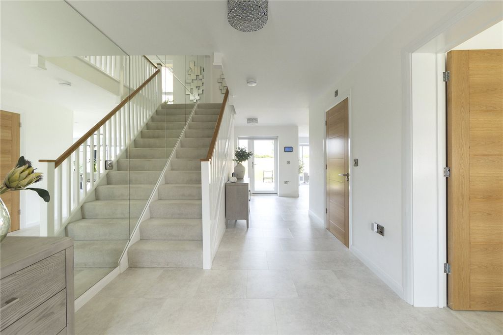 Property photo 3 of 15 Picture No. 22