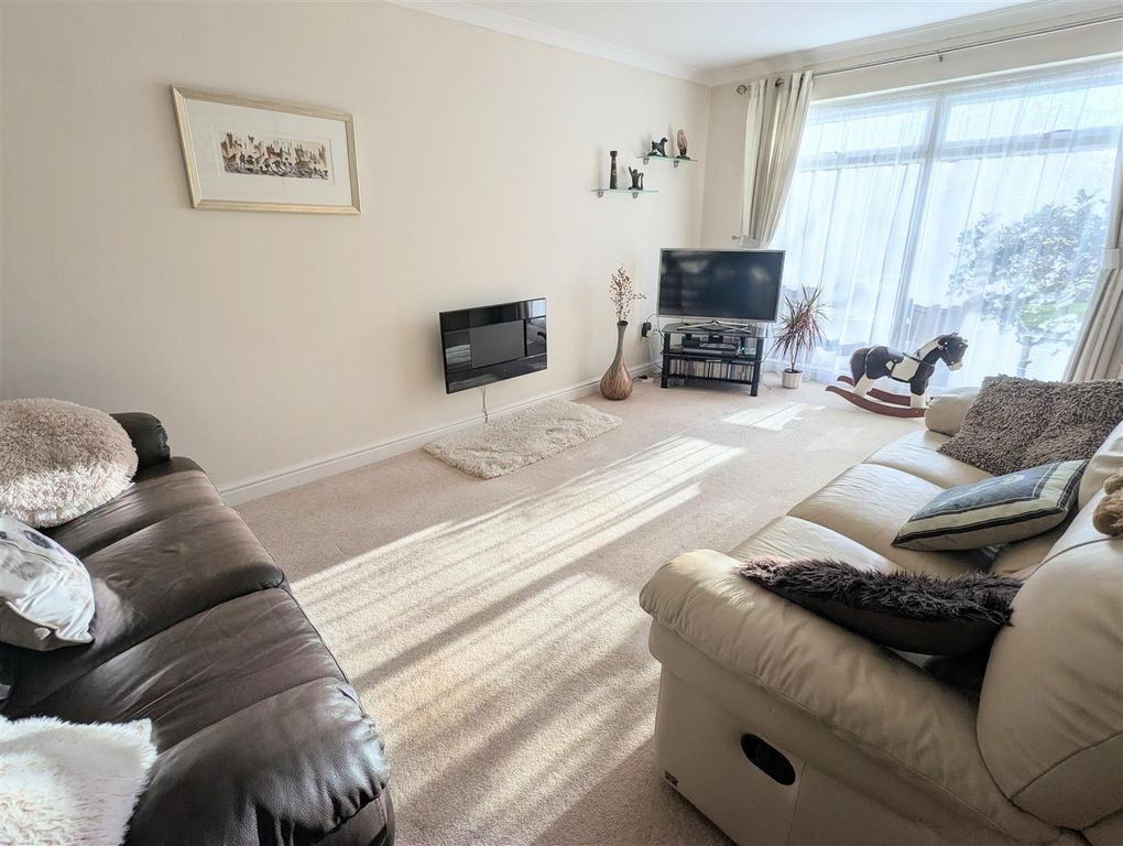 Property photo 3 of 20 Pxl_20251121_141429033~2.Jpg