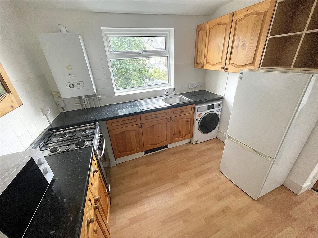 Property photo 2 of 7 74-Kitchen.Jpeg