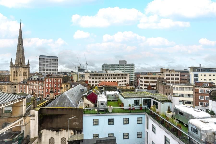 Property photo 2 of 13