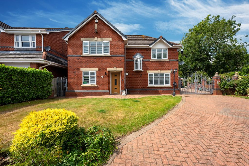Property photo 1 of 30