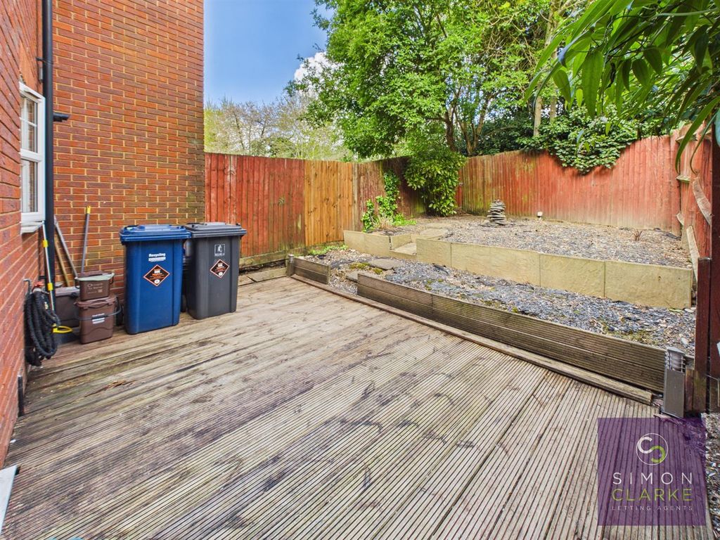 Property photo 2 of 16 Cam05425G0-Pr0113-Still021.Jpg