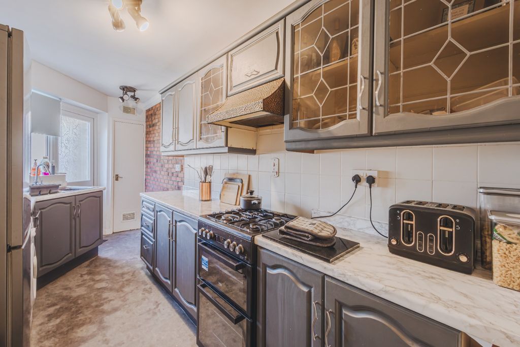 Property photo 3 of 10 5231954