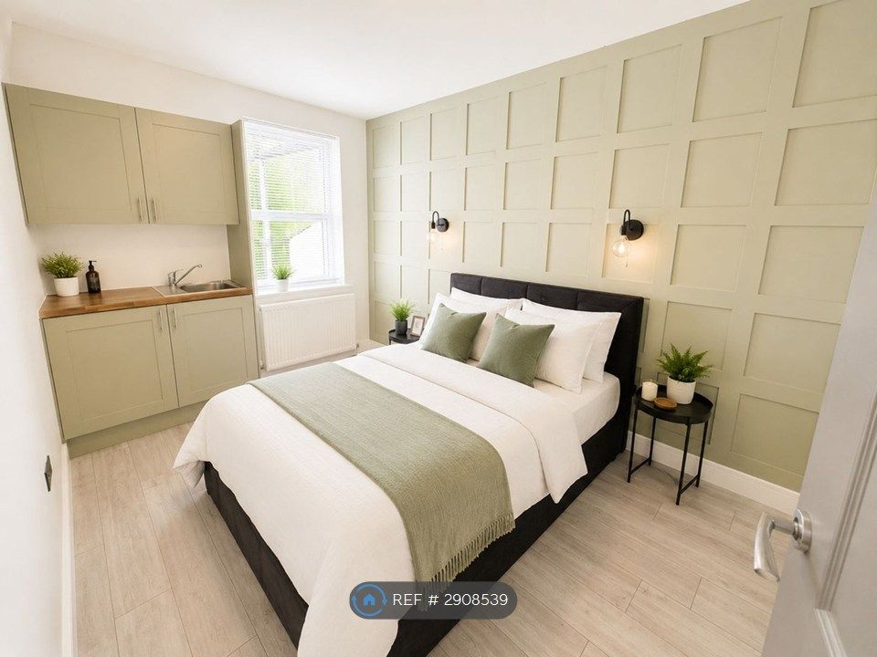 Property photo 3 of 10 Double Bed Room With Kitchenette