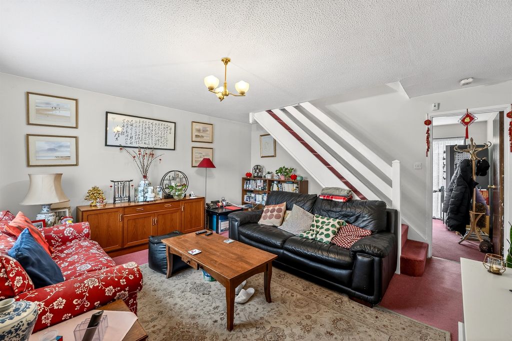 Property photo 2 of 17