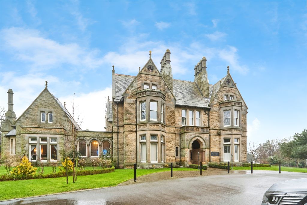 Property photo 1 of 25