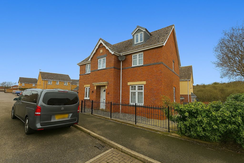 Property photo 1 of 12